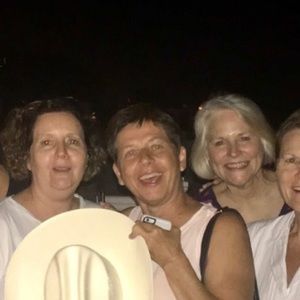 Meet your Posher, Deborah